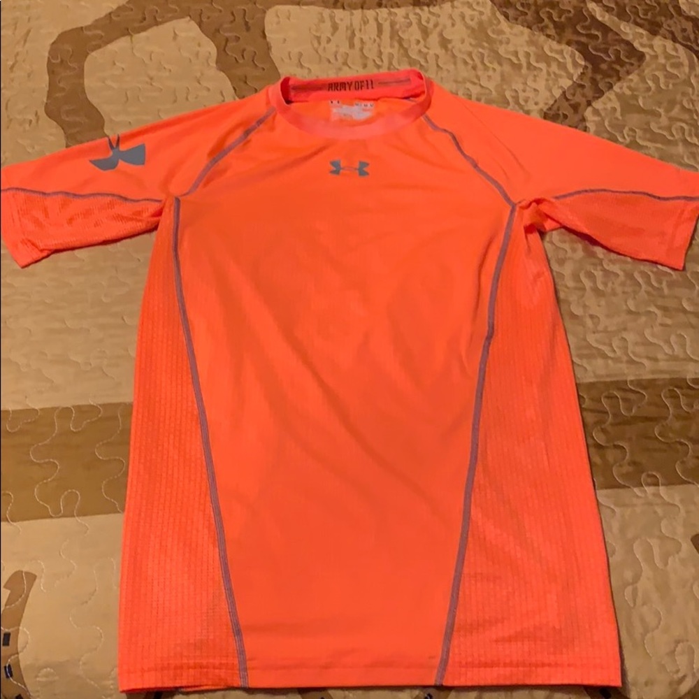 Men’s underarm compression shirt